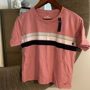 New Hollister Cropped Tee